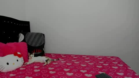 Snapshot of holly0550 chatting on September 12, 6:46 am holly... online show from September 12, 6:46 am