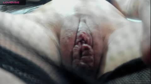 Snapshot of holly_little2 chatting on February 19, 9:47 pm Sophie online show from February 19, 9:47 pm