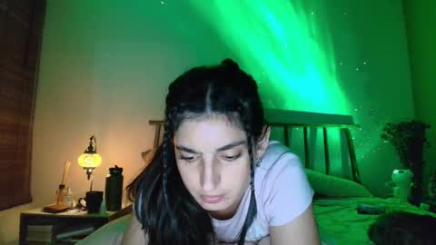 hollyshit_ online show from September 19, 2:21 am