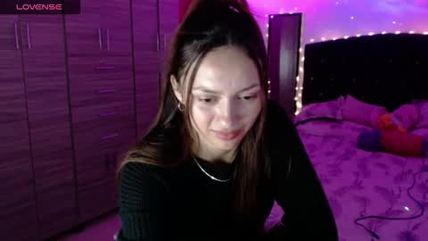 Snapshot of holy_juli2 chatting on September 29, 4:06 am Juli online show from September 29, 4:06 am