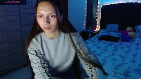 Snapshot of holy_juli2 chatting on September 11, 3:51 am Juli online show from September 11, 3:51 am