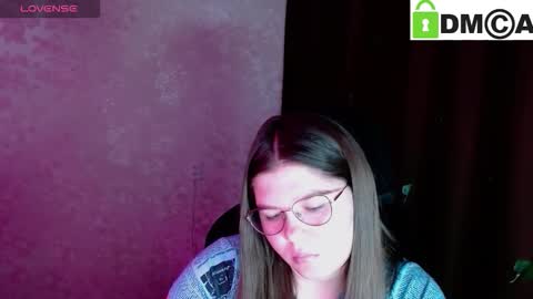 Welcome guys  Pleasure to see you all here  My name is MichaelaTip menu is active Private is open  online show from November 14, 7:52 am