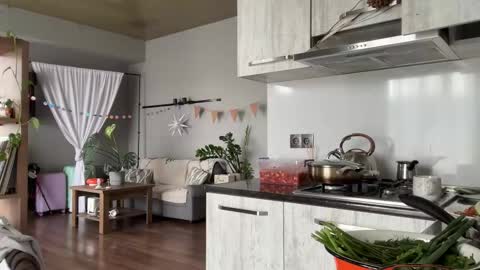 dori not holy get my tg channel with link from description under last photo online show from March 31, 12:16 pm