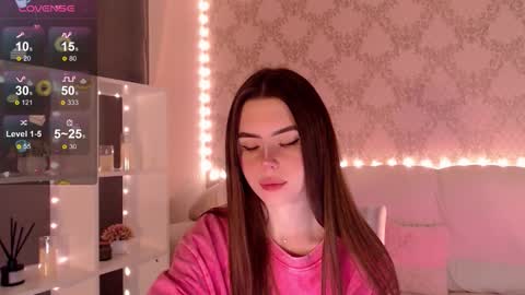 Mia online show from November 7, 3:56 am