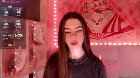 Mia online show from October 29, 4:39 am