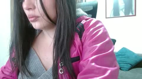 Honey Aynu online show from March 10, 5:00 am