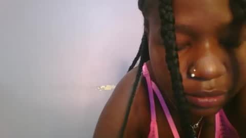 honey_beb online show from November 8, 5:56 am