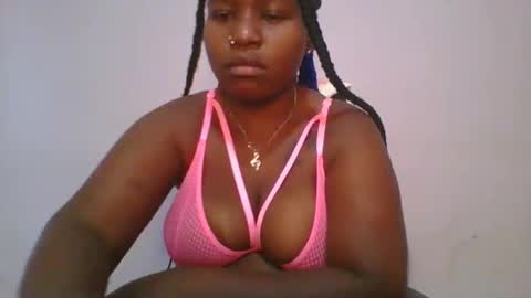 honey_beb online show from October 31, 6:26 am