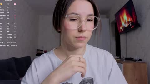 honey_peachy online show from May 11, 12:51 pm