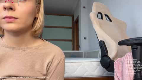 Jenyanew vid how I squirt in forest in bio online show from January 15, 11:38 am