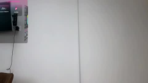 yani  online show from September 21, 7:56 pm