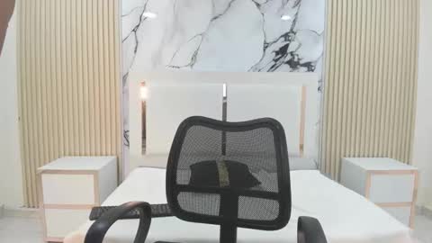 honeyangelh online show from February 26, 1:10 pm