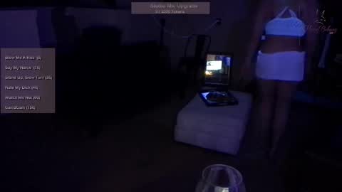 honeybuhnny online show from March 6, 5:02 am