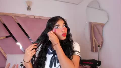 honeyht online show from July 13, 12:39 pm