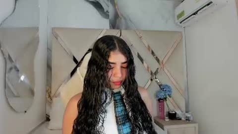 honeyht online show from June 15, 12:38 pm