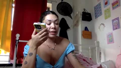 Snapshot of honeyruby chatting on September 26, 1:20 pm Ruby Sparks online show from September 26, 1:20 pm