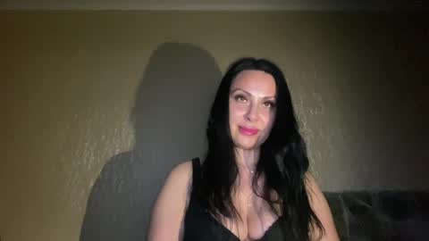 honeyvibe26 online show from June 5, 8:37 pm