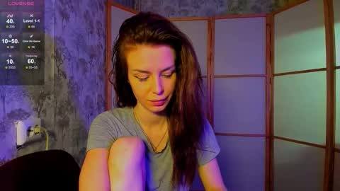 Snapshot of honeyyy_bunny chatting on October 16, 9:06 pm the perfectgirl online show from October 16, 9:06 pm