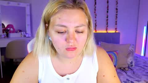 HornyCakee online show from May 18, 4:07 am