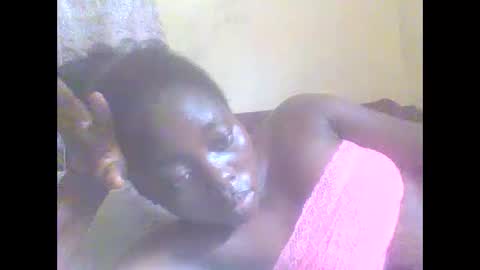 Snapshot of hornygal001 chatting on March 10, 7:00 am hornygal001 online show from March 10, 7:00 am