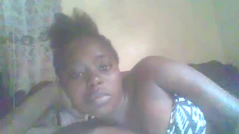 Snapshot of hornygal001 chatting on February 13, 6:09 am hornygal001 online show from February 13, 6:09 am