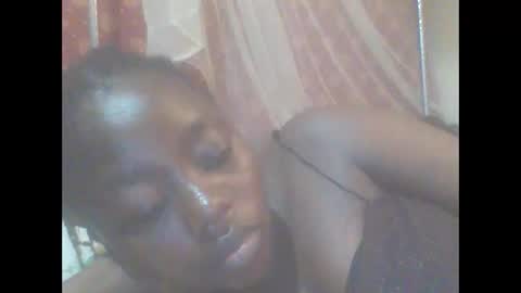 hornygal001 online show from February 3, 6:22 am