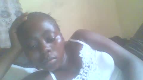 Snapshot of hornygal001 chatting on February 15, 8:11 am hornygal001 online show from February 15, 8:11 am