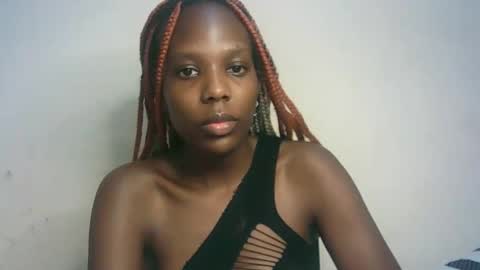 Snapshot of hot_berry2003 chatting on January 28, 4:50 am Millie online show from January 28, 4:50 am