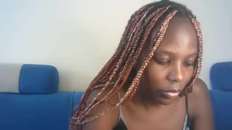 Snapshot of hot_berry2003 chatting on February 24, 12:57 pm Millie online show from February 24, 12:57 pm