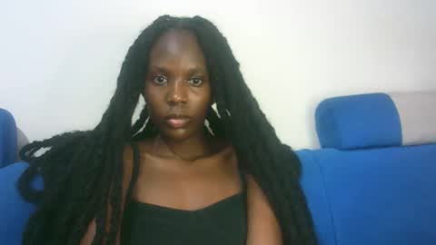 Snapshot of hot_berry2003 chatting on September 25, 5:01 pm Millie online show from September 25, 5:01 pm