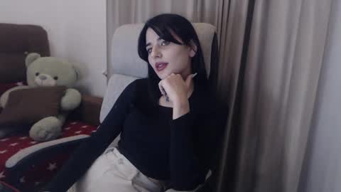 Snapshot of hot_bruny chatting on October 15, 5:15 pm Bruny online show from October 15, 5:15 pm