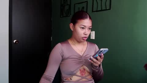 hot chocolate 4u online show from April 10, 4:24 pm