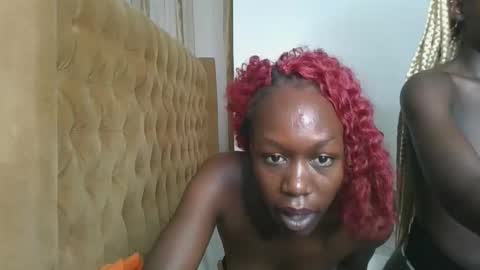 Hot petite online show from March 2, 5:19 am