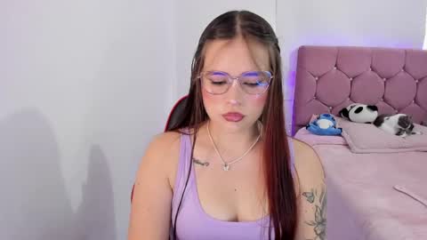 lesly and ander online show from April 14, 8:31 pm