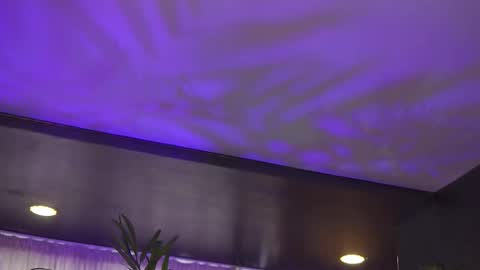 Anais online show from March 28, 10:15 am