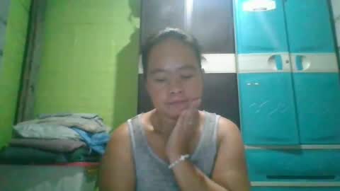 hotchicks4uxx online show from January 15, 10:35 pm