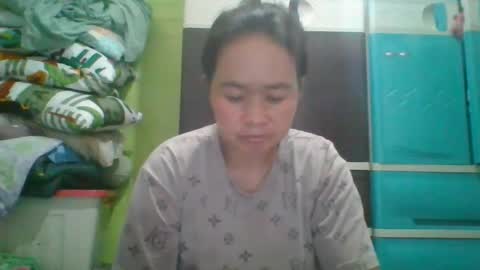 hotchicks4uxx online show from February 24, 4:25 am