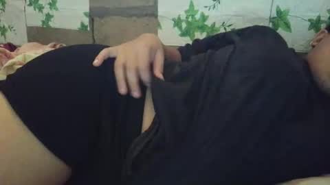 hotiemorenagurl18 online show from January 6, 5:33 am