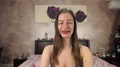 Lia   online show from December 13, 7:53 pm