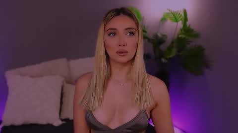 Maria online show from November 27, 4:37 am