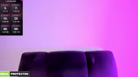 hotseduction_ online show from February 16, 8:25 am