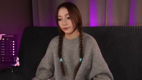 hottpeachh online show from January 8, 4:22 pm