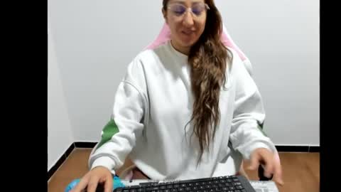 hottychrystal online show from July 2, 12:44 pm