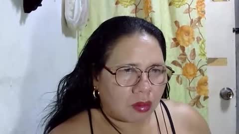 hottycrissy4u online show from May 8, 2:53 pm