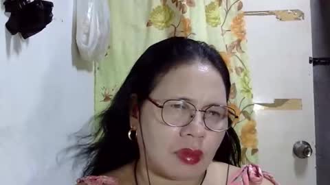 hottycrissy4u online show from May 16, 2:05 pm