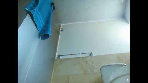 Snapshot of hottymilf69xxx chatting on February 17, 5:12 pm Mary online show from February 17, 5:12 pm