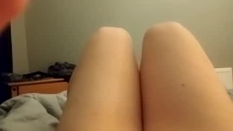 hrnybbwgurrll1993 online show from December 21, 9:13 am