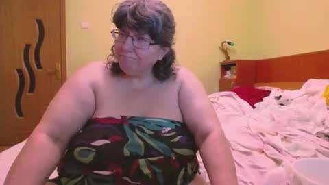 HugeTitsXXX online show from March 2, 2:19 am