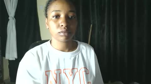 hunsweetpie online show from March 16, 6:17 am