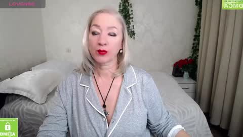 Irena online show from March 22, 8:59 pm